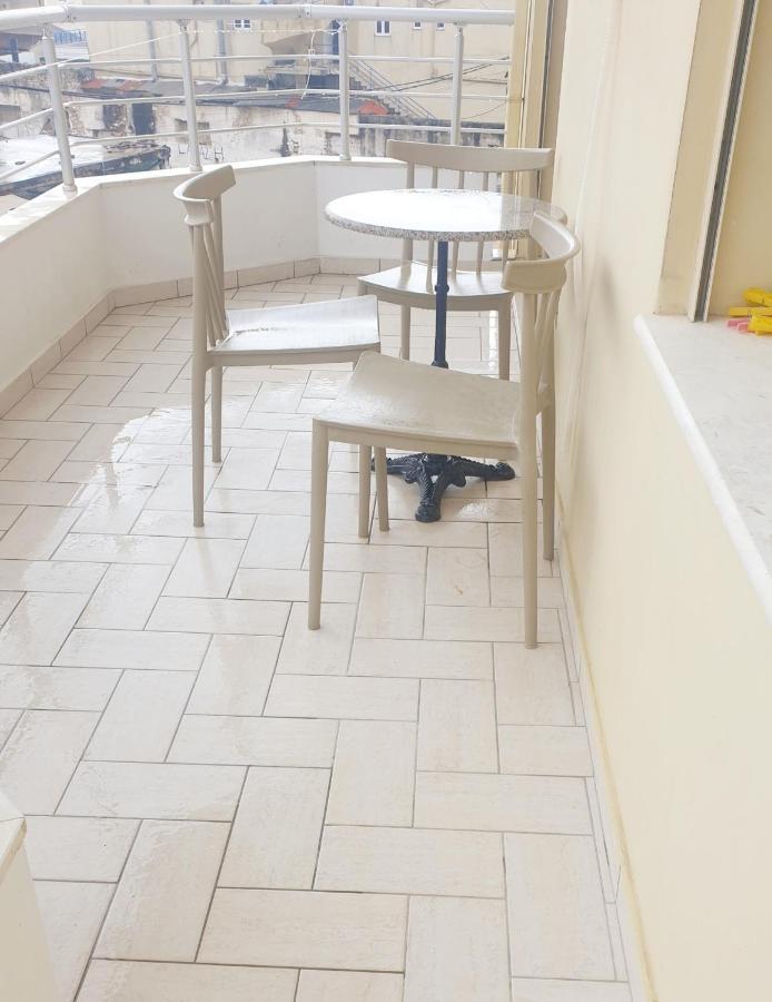 Ioanian Blue Apartament Himare Eksteriør bilde