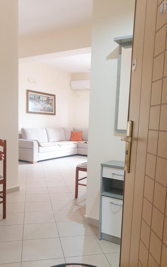 Ioanian Blue Apartament Himare Eksteriør bilde